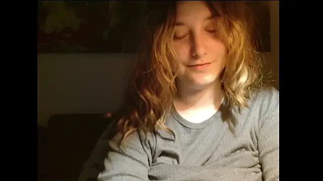 Snapshot of NaughtyRapunzel7 chatting on December 15, 12:59 am NaughtyRapunzel7 online show from December 15, 12:59 am