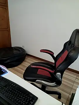 kayortiiz online show from July 22, 3:59 pm