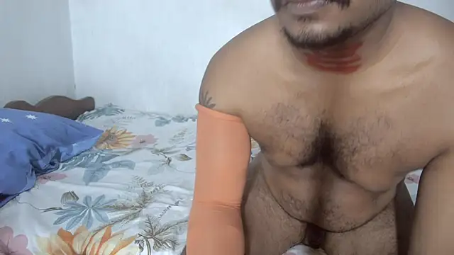 DevilZoone online show from December 5, 2:58 pm