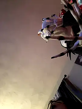 annablisss online show from December 1, 11:25 pm