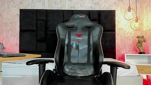 Joeysexx2 online show from February 20, 7:45 am