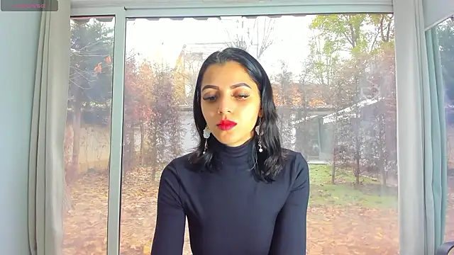 Snapshot of Sarabecker chatting on December 2, 9:24 am Sarabecker online show from December 2, 9:24 am