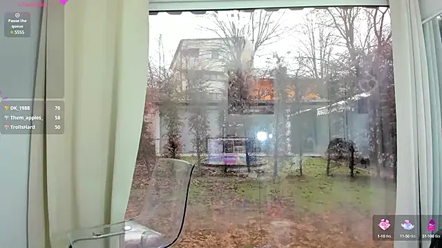 Snapshot of Sarabecker chatting on February 3, 11:20 am Sarabecker online show from February 3, 11:20 am