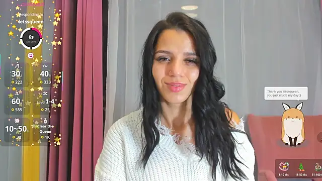 Snapshot of Sarabecker chatting on December 14, 6:19 am Sarabecker online show from December 14, 6:19 am