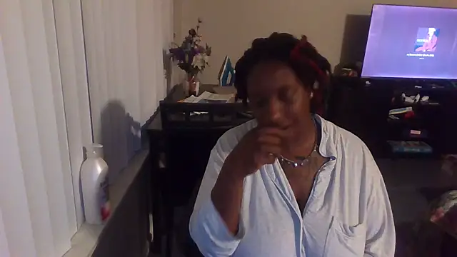 markquanna online show from September 12, 6:35 am