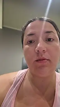 Snapshot of isabella_rossse chatting on April 10, 5:56 am isabella rossse online show from April 10, 5:56 am