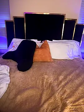 Snapshot of KarissaChantelle chatting on November 23, 6:30 pm KarissaChantelle online show from November 23, 6:30 pm