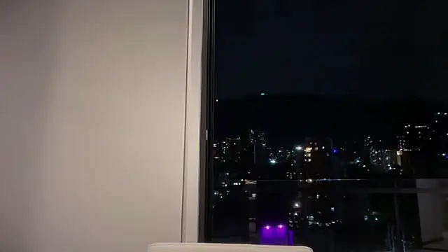 Snapshot of romeolovedark chatting on October 3, 11:35 pm romeolovedark online show from October 3, 11:35 pm