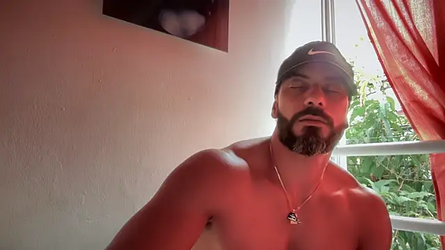 Snapshot of romeolovedark chatting on October 5, 11:30 am romeolovedark online show from October 5, 11:30 am