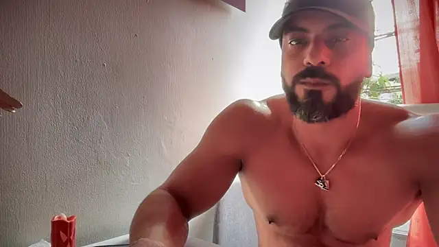 Snapshot of romeolovedark chatting on October 29, 8:43 pm romeolovedark online show from October 29, 8:43 pm