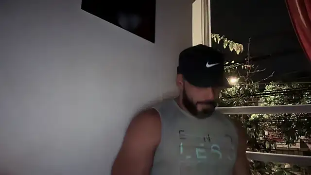 Snapshot of romeolovedark chatting on November 3, 6:25 am romeolovedark online show from November 3, 6:25 am