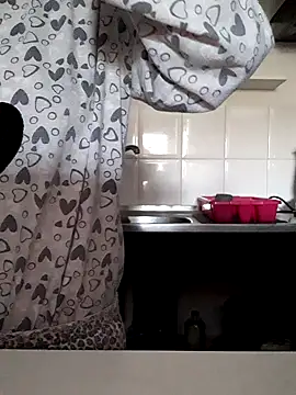 Moi Lina online show from February 8, 3:04 pm