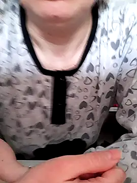 Snapshot of Moi_Lina chatting on April 1, 1:23 pm Moi Lina online show from April 1, 1:23 pm