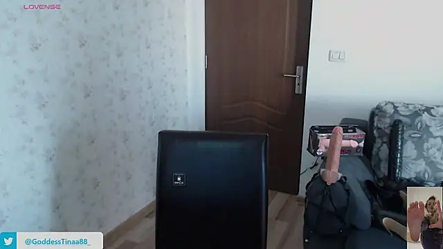 Goddess Tina online show from October 28, 7:34 am