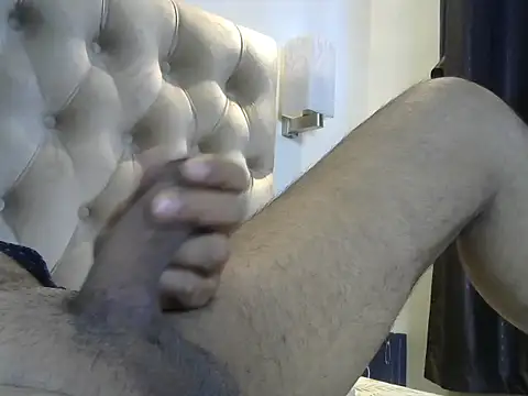 Snapshot of RANIRADHIK chatting on October 29, 7:43 am RANIRADHIK online show from October 29, 7:43 am