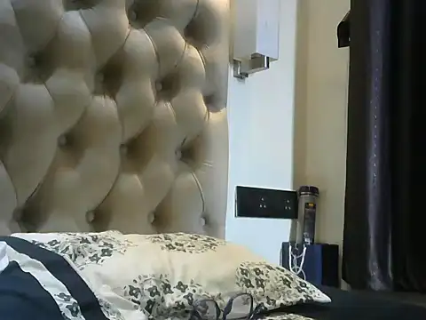 Snapshot of RANIRADHIK chatting on January 13, 6:40 am RANIRADHIK online show from January 13, 6:40 am