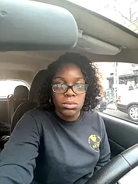 ChocolateBuns101 online show from December 3, 12:49 pm