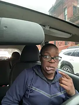 ChocolateBuns101 online show from December 17, 12:54 pm