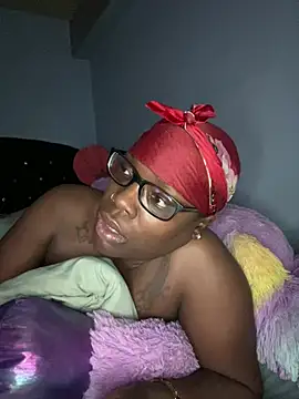 ChocolateBuns101 online show from December 18, 5:59 am