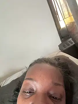 ChocolateBuns101 online show from December 25, 4:54 pm