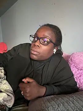 ChocolateBuns101 online show from January 10, 2:45 pm