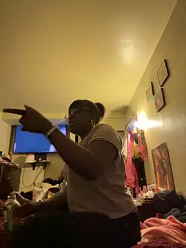 ChocolateBuns101 online show from January 19, 5:44 am