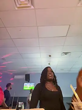 ChocolateBuns101 online show from April 3, 2:09 am