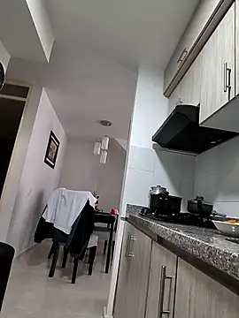 Snapshot of molok329 chatting on December 3, 5:55 pm molok329 online show from December 3, 5:55 pm