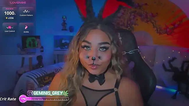 Snapshot of 420Geminis chatting on October 30, 1:40 am 420Geminis online show from October 30, 1:40 am