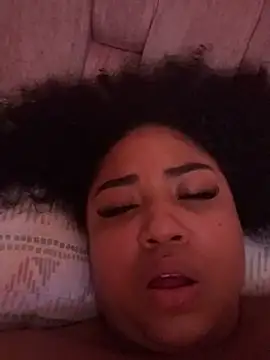 Snapshot of 420Geminis chatting on November 10, 9:41 am 420Geminis online show from November 10, 9:41 am