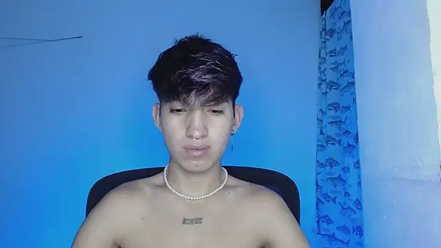 littlextreme online show from March 1, 6:46 am