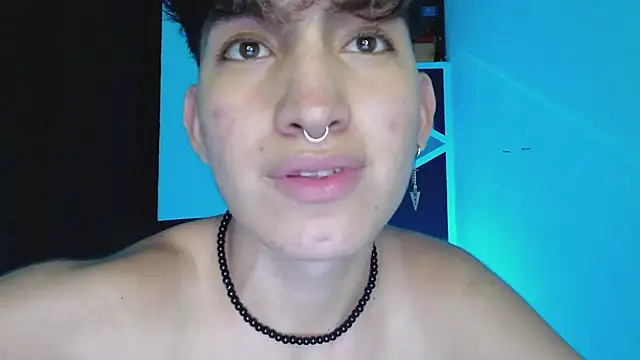 littlextreme online show from March 9, 4:27 am