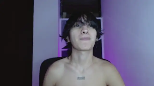 littlextreme online show from March 22, 2:37 am