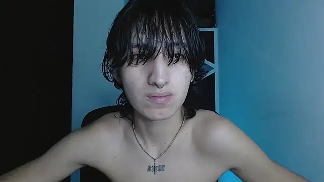 littlextreme online show from June 5, 1:12 am