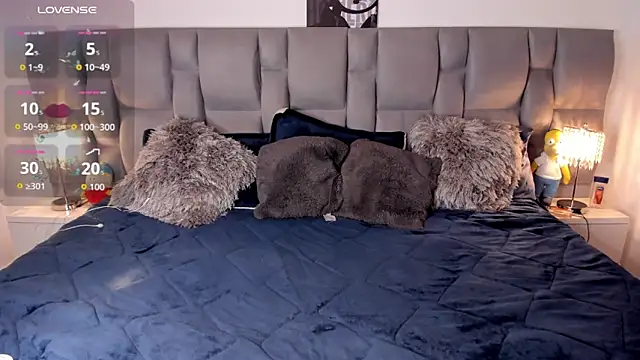 Nickytouse online show from December 5, 12:52 am