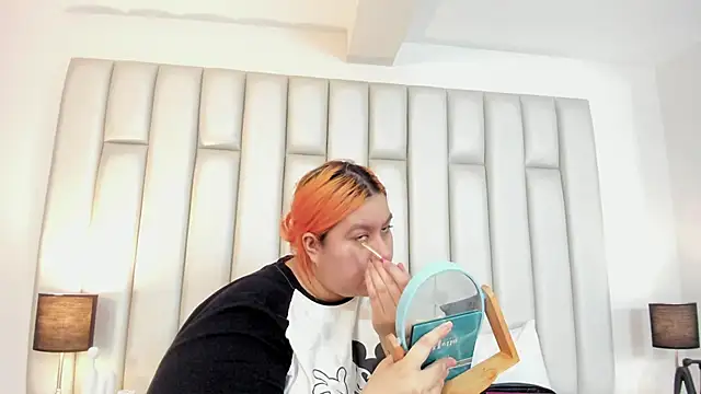 Snapshot of aandreaperez chatting on October 18, 11:44 am aandreaperez online show from October 18, 11:44 am