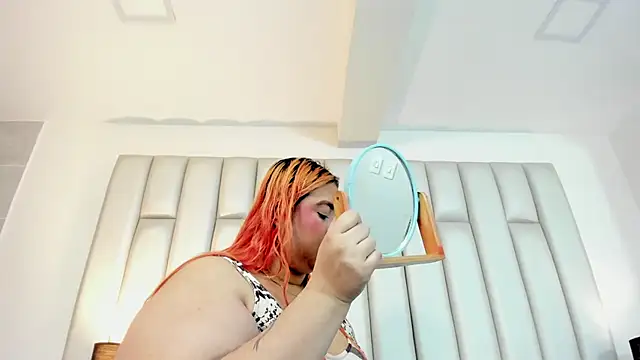 Snapshot of aandreaperez chatting on October 24, 11:39 am aandreaperez online show from October 24, 11:39 am