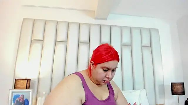 Snapshot of aandreaperez chatting on October 28, 11:36 am aandreaperez online show from October 28, 11:36 am