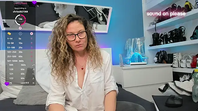 izzy-mendosa online show from May 14, 11:17 am