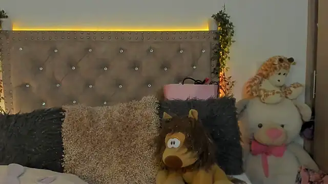 Lissa gray online show from April 2, 2:42 am