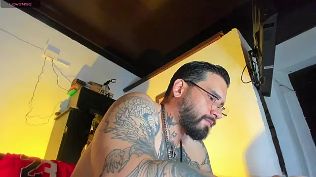 CamiloGray  online show from October 5, 2:04 pm