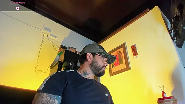 CamiloGray  online show from December 5, 1:52 pm