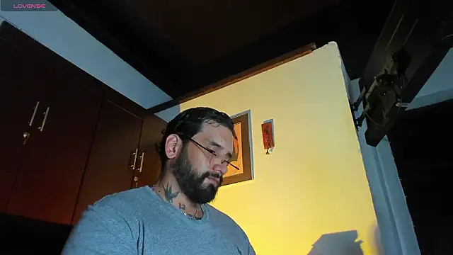 CamiloGray  online show from February 27, 2:39 pm