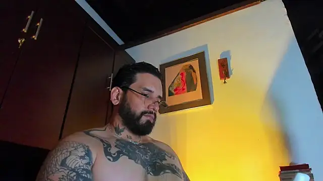 Snapshot of CamiloGray_ chatting on June 9, 1:12 pm CamiloGray online show from June 9, 1:12 pm