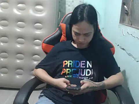 itsmacky4u online show from September 25, 4:00 pm