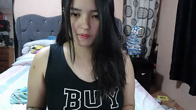 Snapshot of Puka20 chatting on December 23, 5:28 am Puka20 online show from December 23, 5:28 am