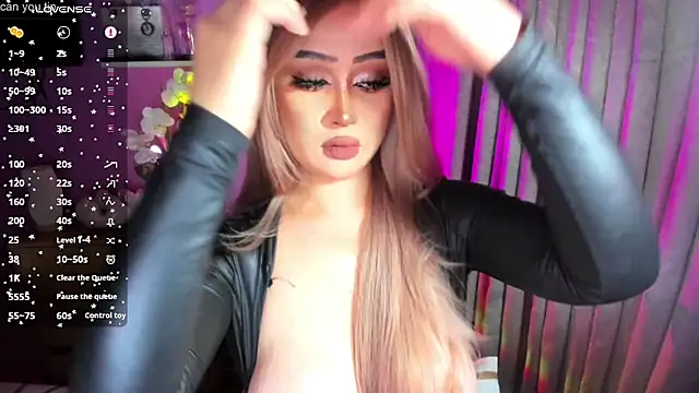 Miss mariahmonroe online show from October 1, 8:15 pm