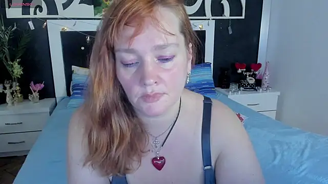 Snapshot of SinFulTitsDD chatting on December 24, 8:05 pm SinFulTitsDD online show from December 24, 8:05 pm