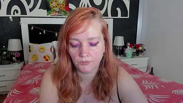 Snapshot of SinFulTitsDD chatting on February 28, 9:12 pm SinFulTitsDD online show from February 28, 9:12 pm