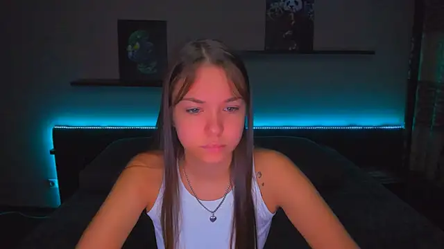 Snapshot of AlexaBarkley chatting on December 15, 12:26 am AlexaBarkley online show from December 15, 12:26 am